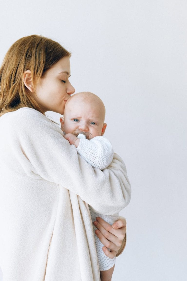 Read more about the article Can Babies Sleep With Dummies – 8 Helpful Tips