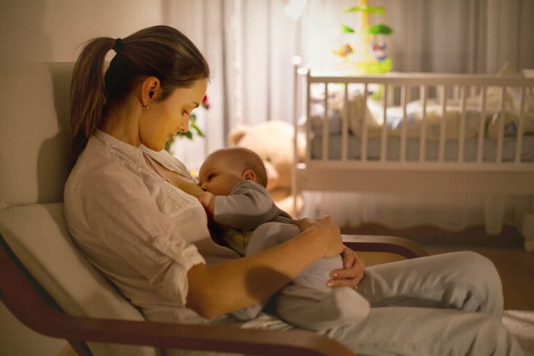 Read more about the article When & How to Stop Feeding to Sleep