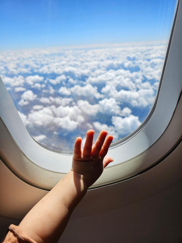 Read more about the article Baby Jet Lag: How to Help Your Baby Settle Into a New Time Zone